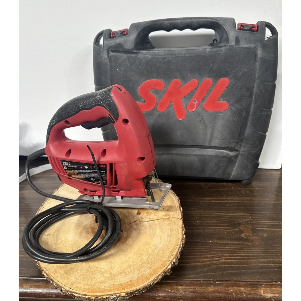 Skil Saw Model 4380 Orbital Jig Saw & Carrying Case - Works Great
